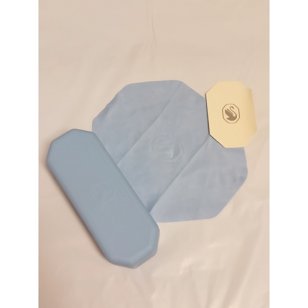 Swarovski Sunglass/Eyeglass Hard Case Cleaning Cloth & Box/Blue